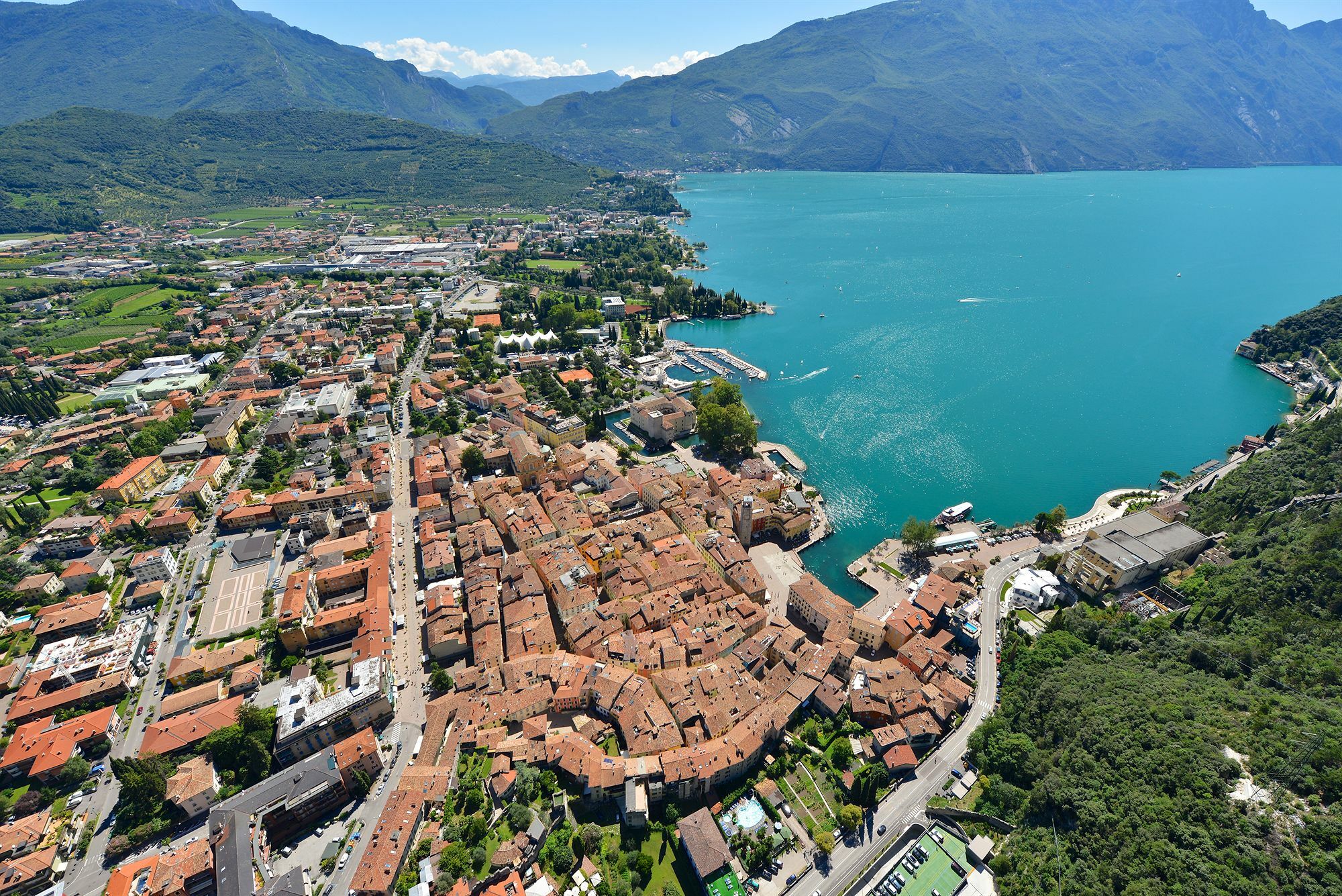 Hotel Portici - Romantik&Wellness Riva del Garda Esterno foto